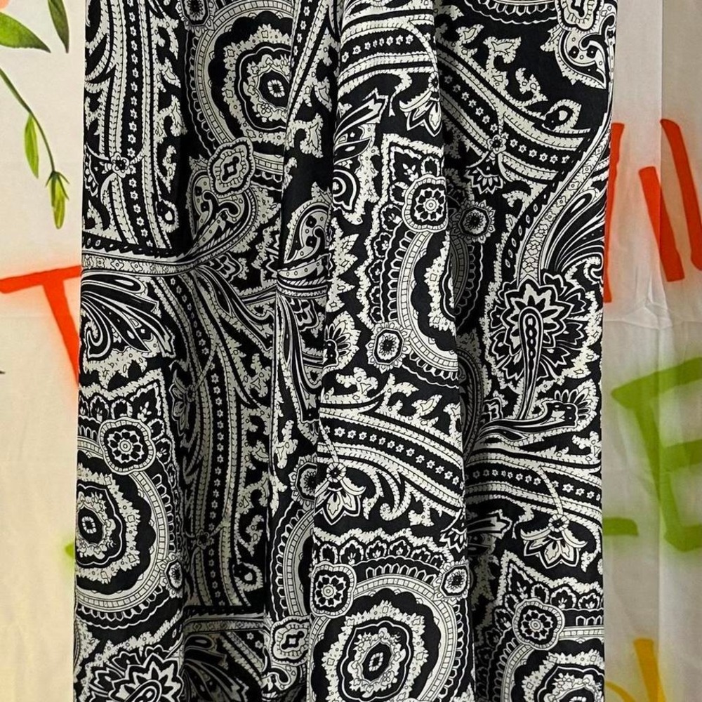 S123. Coco + Carmen black and white paisley print halter dress hi-low